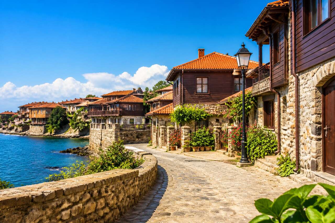 Découvrir la magie de la vieille ville de Sozopol : un guide pas à pas